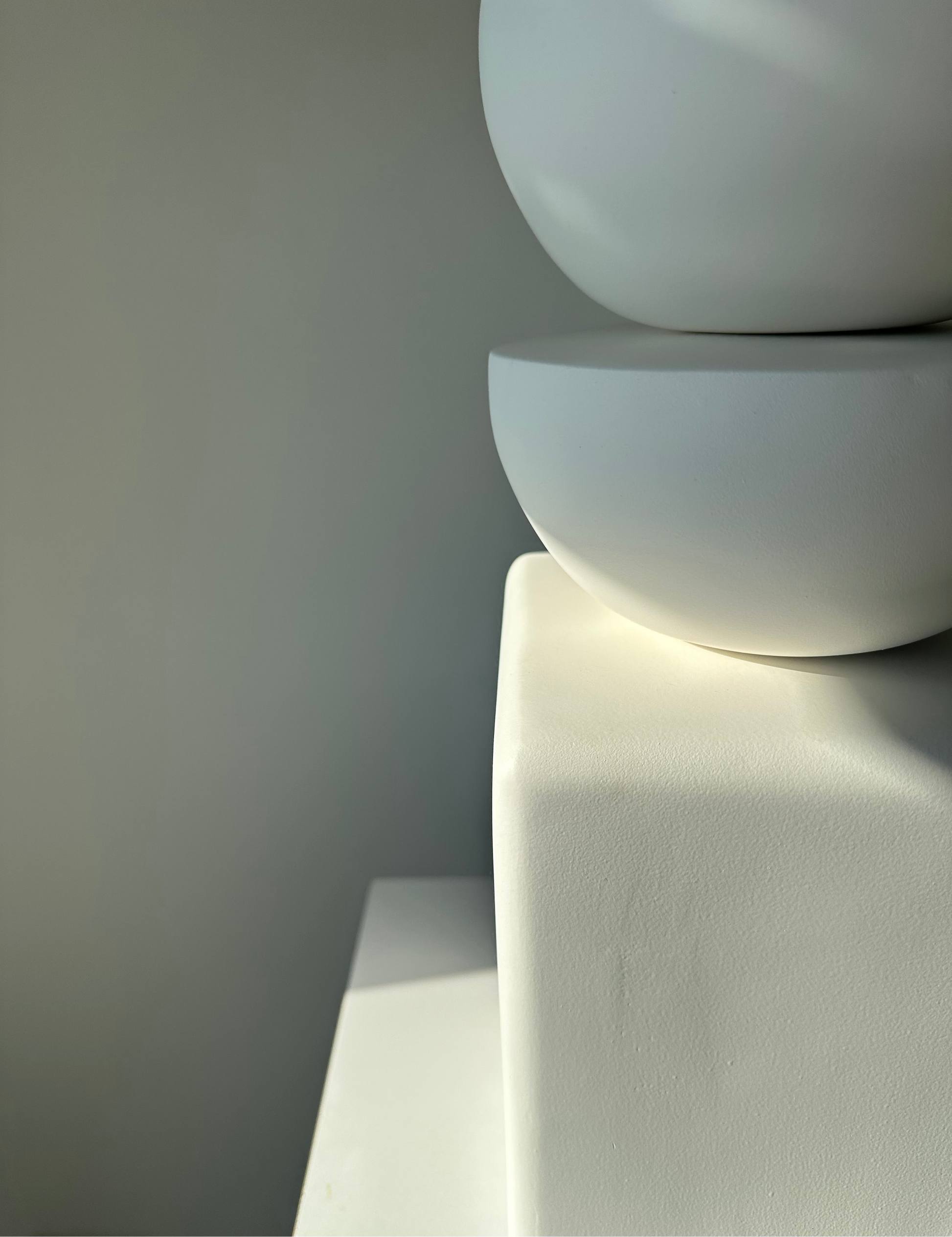 Lima Yarım Küre Detaylı Büyük Beyaz Abajur