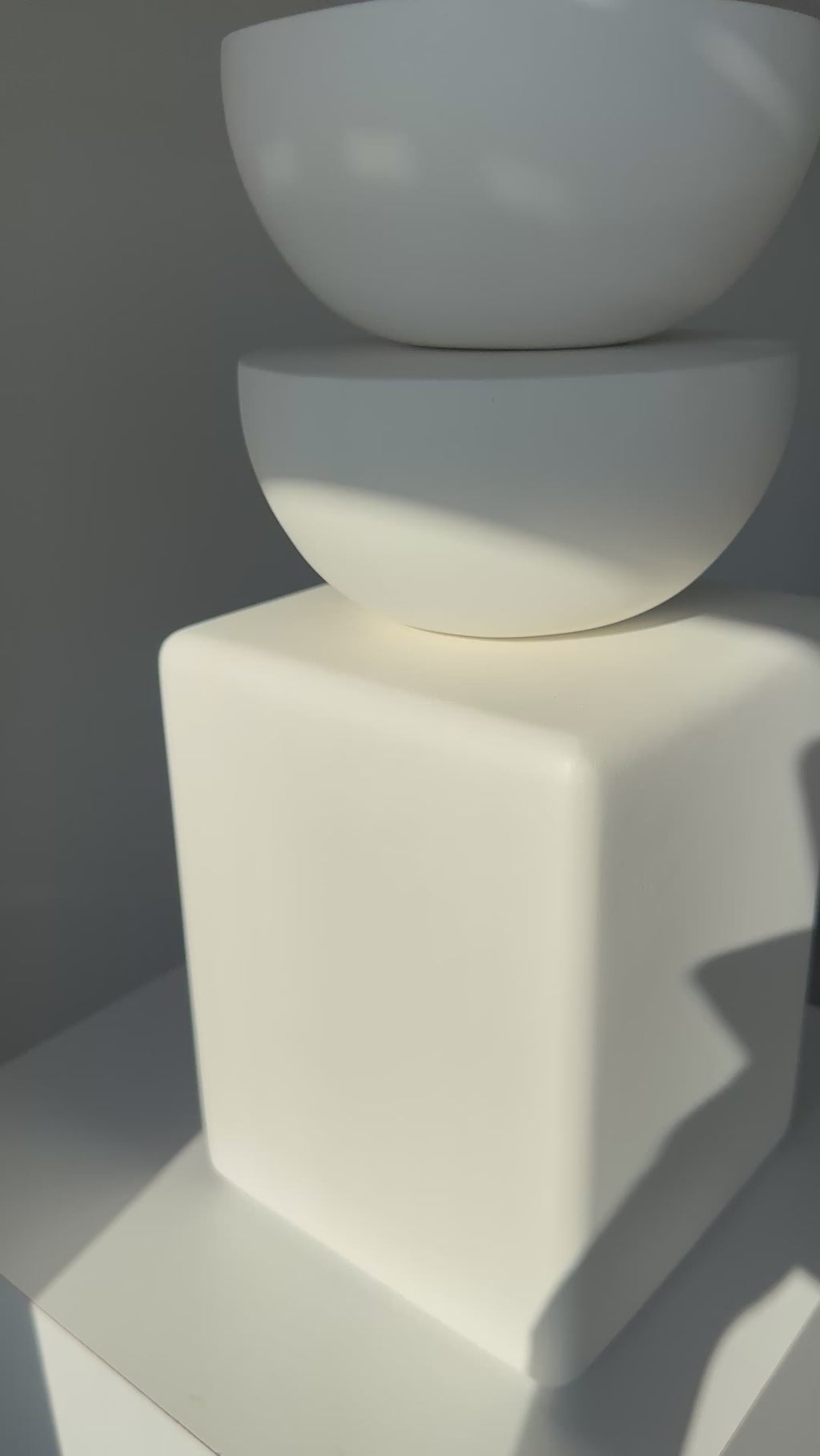 Lima Yarım Küre Detaylı Büyük Beyaz Abajur